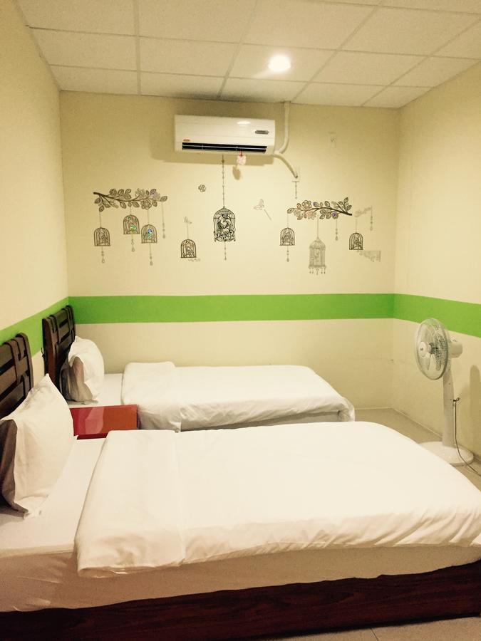 Station Backpackers Hostel Hualien Exterior foto