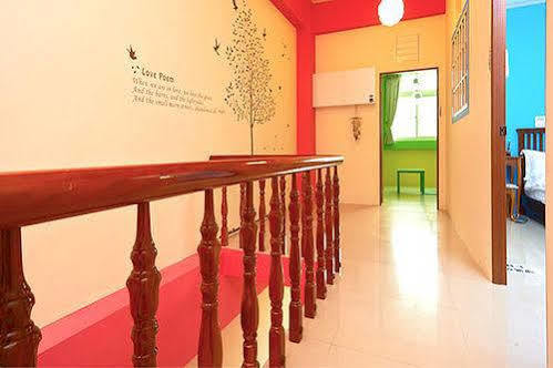 Station Backpackers Hostel Hualien Exterior foto